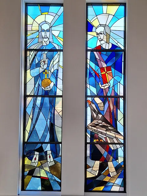 Christuskirchenfenster rechts-mitte (Christus und Johannes)