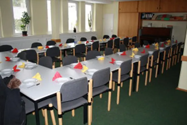 Gemeindesaal - groß